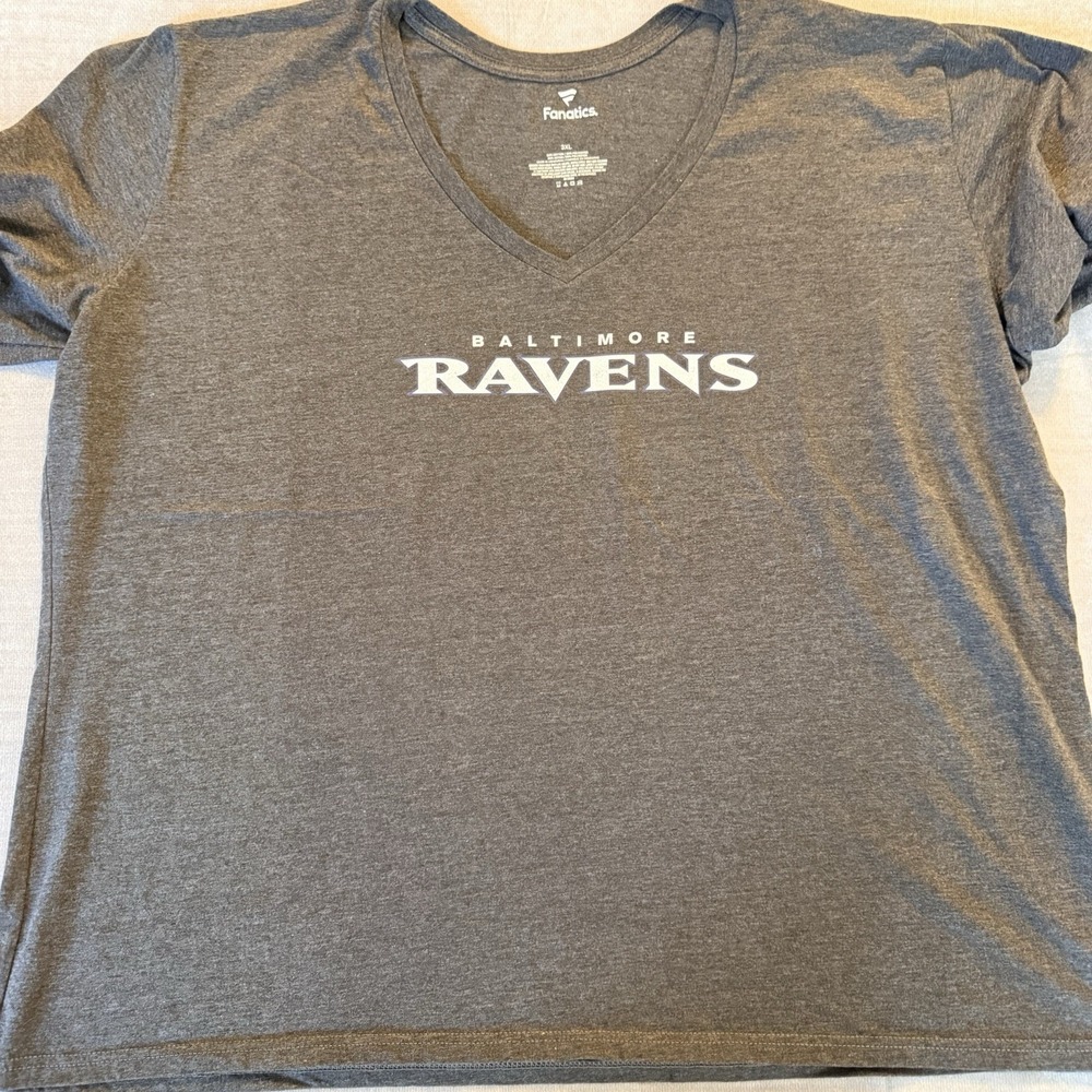 Baltimore Ravens Womens 3XL V Neck Shirt Gray Fanatics NFL Tee Ladies